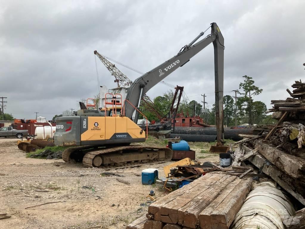 Volvo EC250E LR Pelle sur chenilles