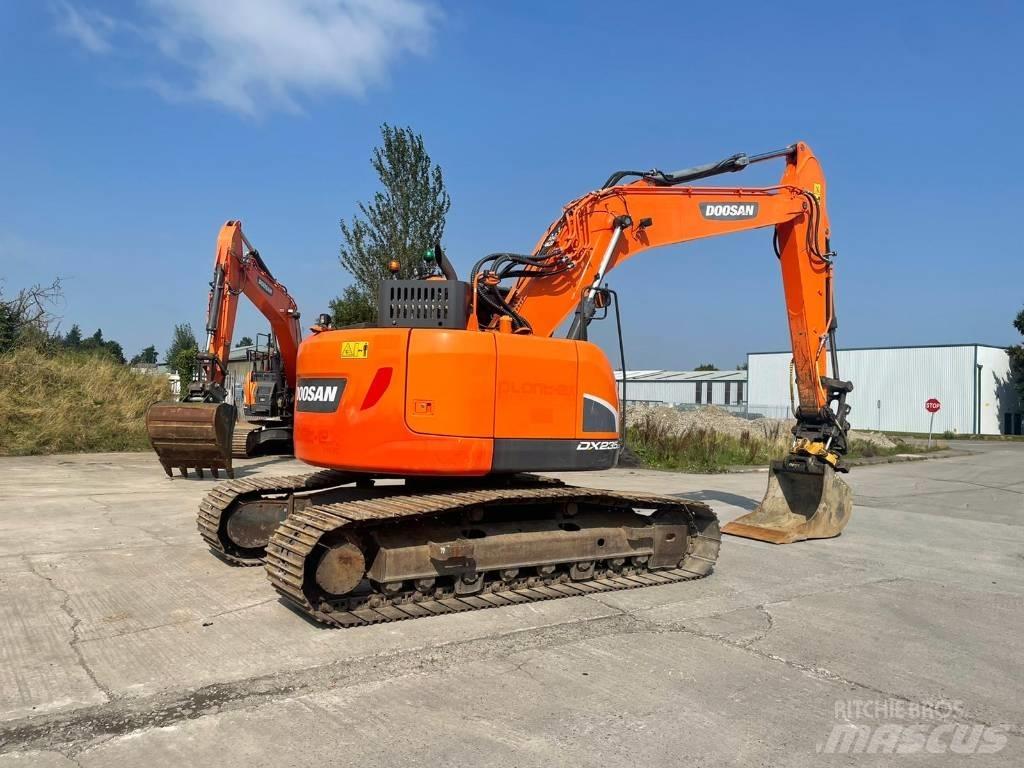 Doosan DX 235 LCR-5 Pelle sur chenilles