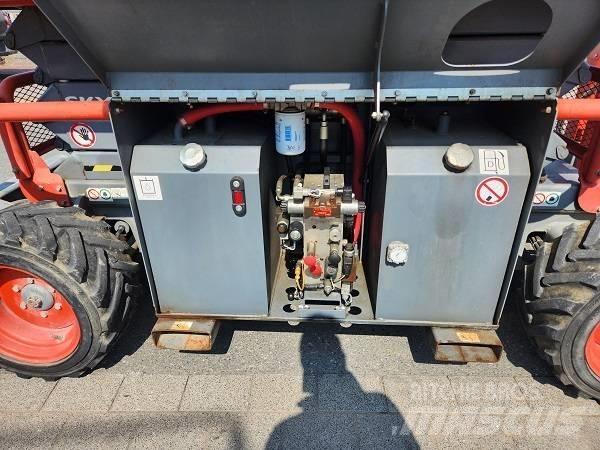 SkyJack SJ 6832 RT Nacelle ciseaux