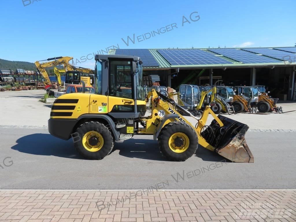 Yanmar V 80 Chargeuse sur pneus