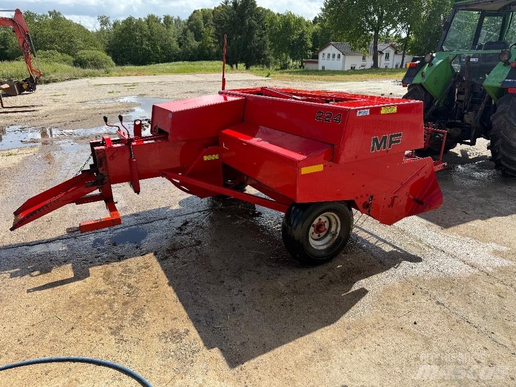 Massey Ferguson 224 Presse cubique