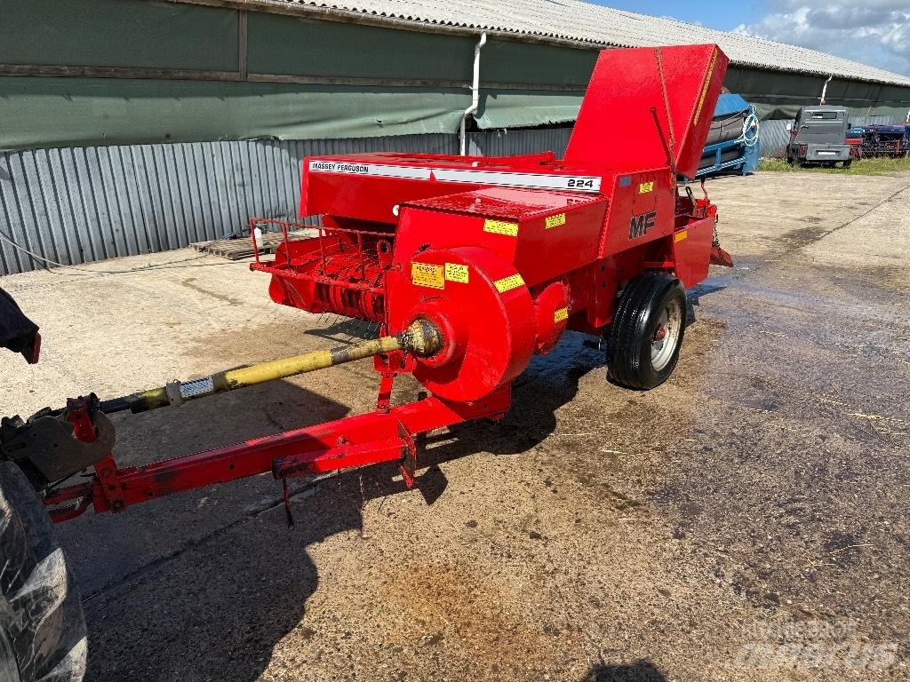 Massey Ferguson 224 Presse cubique
