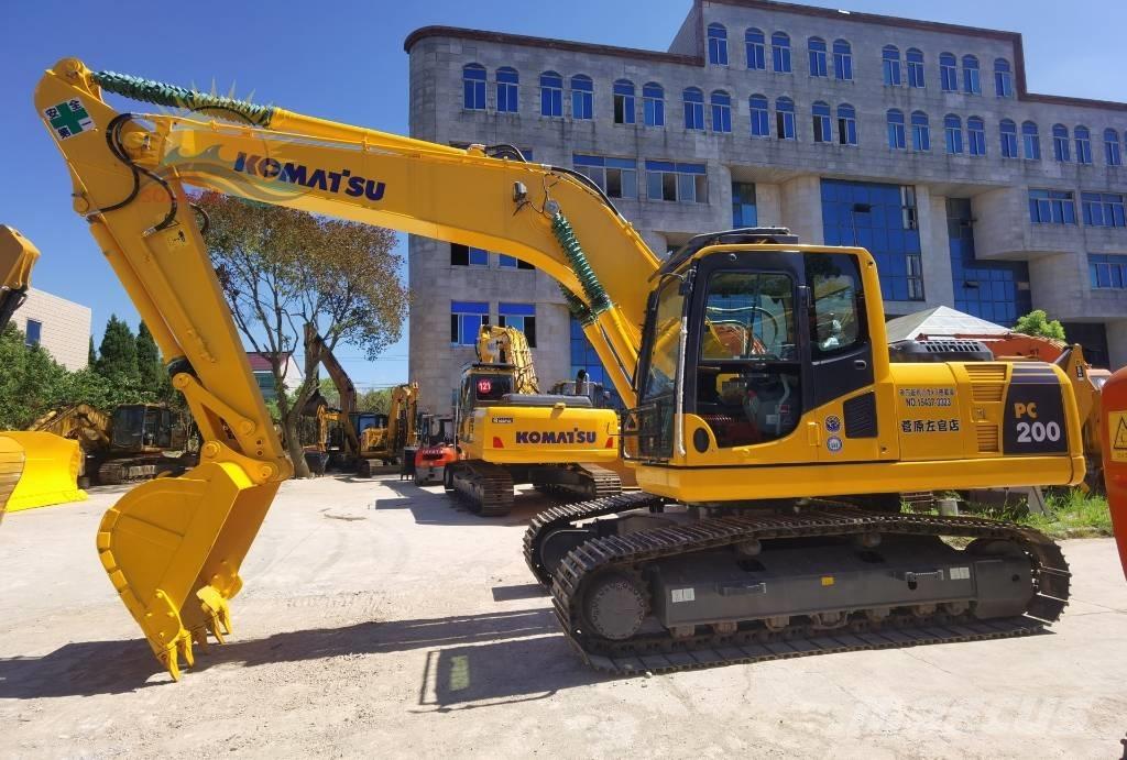 Komatsu PC 200-8 Pelle sur chenilles