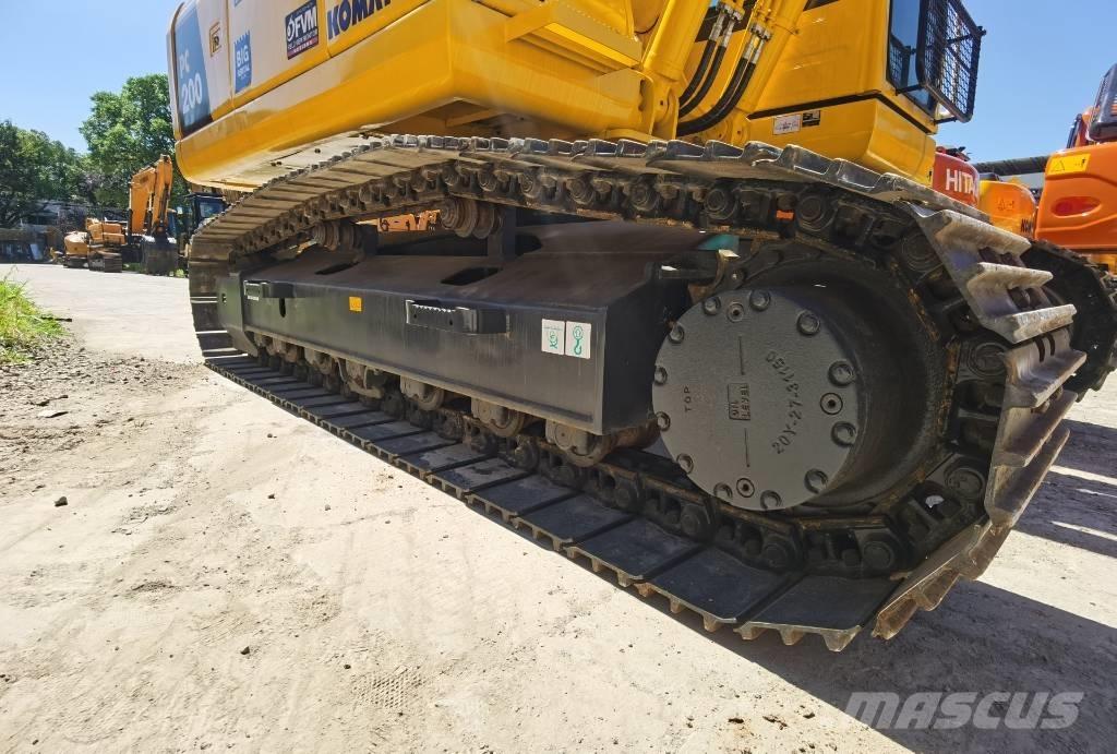 Komatsu PC 200-8 Pelle sur chenilles