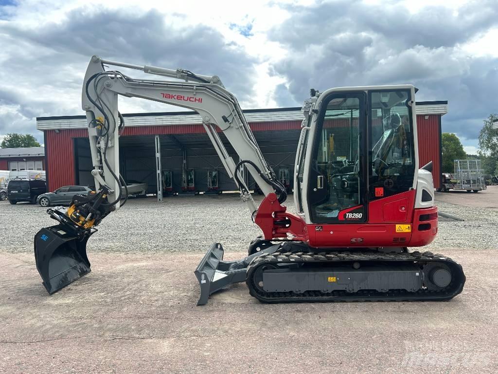 Takeuchi TB260 Mini pelle < 7t