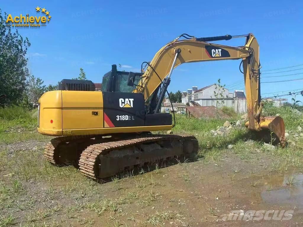 CAT 318D2L Pelle sur chenilles