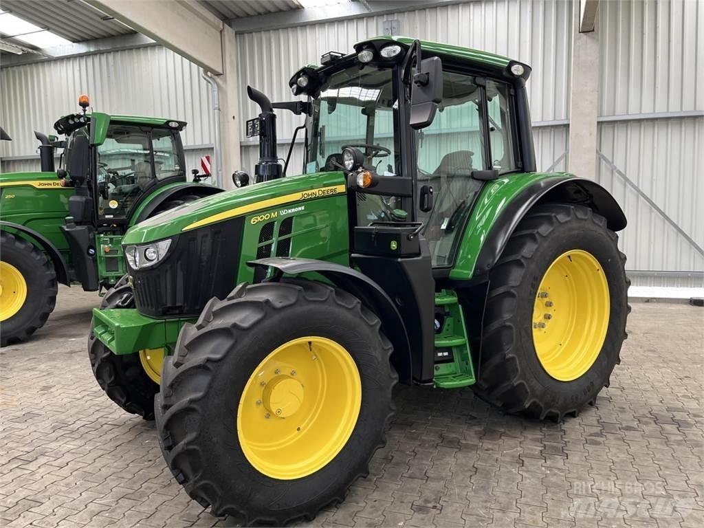 John Deere 6100M Tracteur