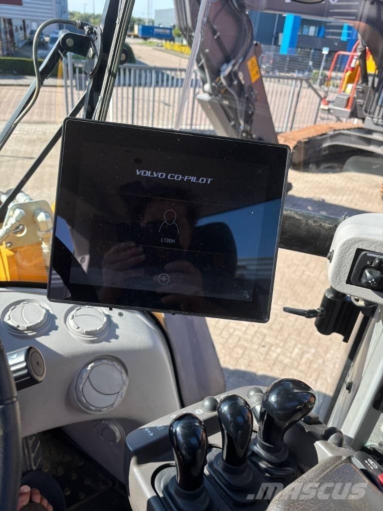 Volvo L 120 H Chargeuse sur pneus