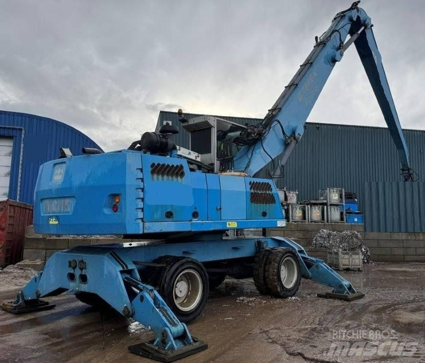Fuchs MHL360D Pelle à déchets