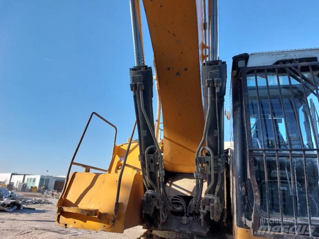 Liebherr R 946 Pelle sur chenilles