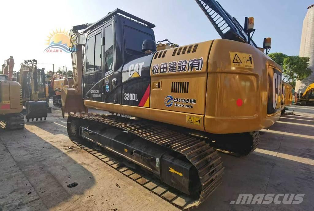 CAT 320 D L Pelle sur chenilles