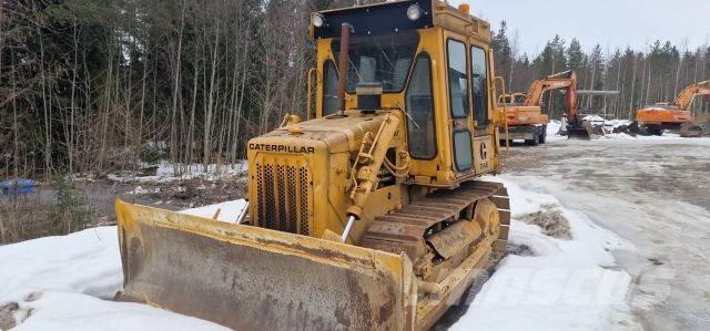 CAT D4E Bouteurs sur chenilles