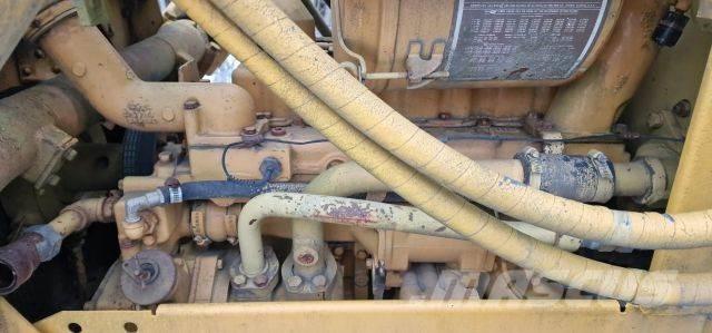CAT D4E Bouteurs sur chenilles