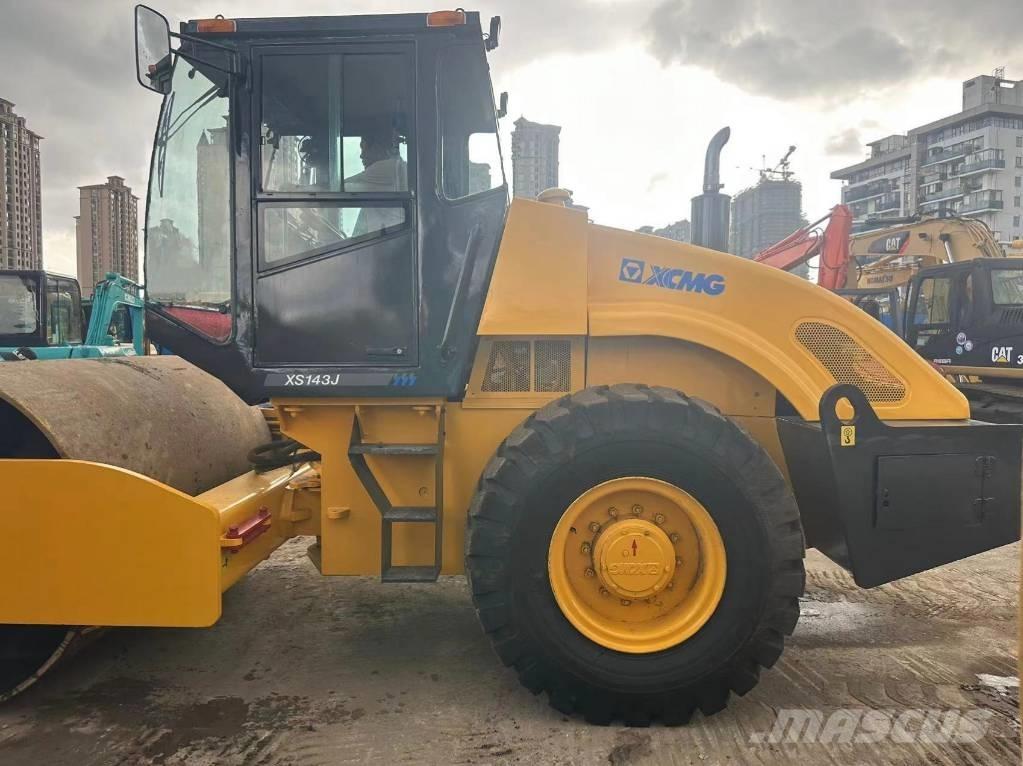 XCMG XS 143 J Rouleaux monocylindre