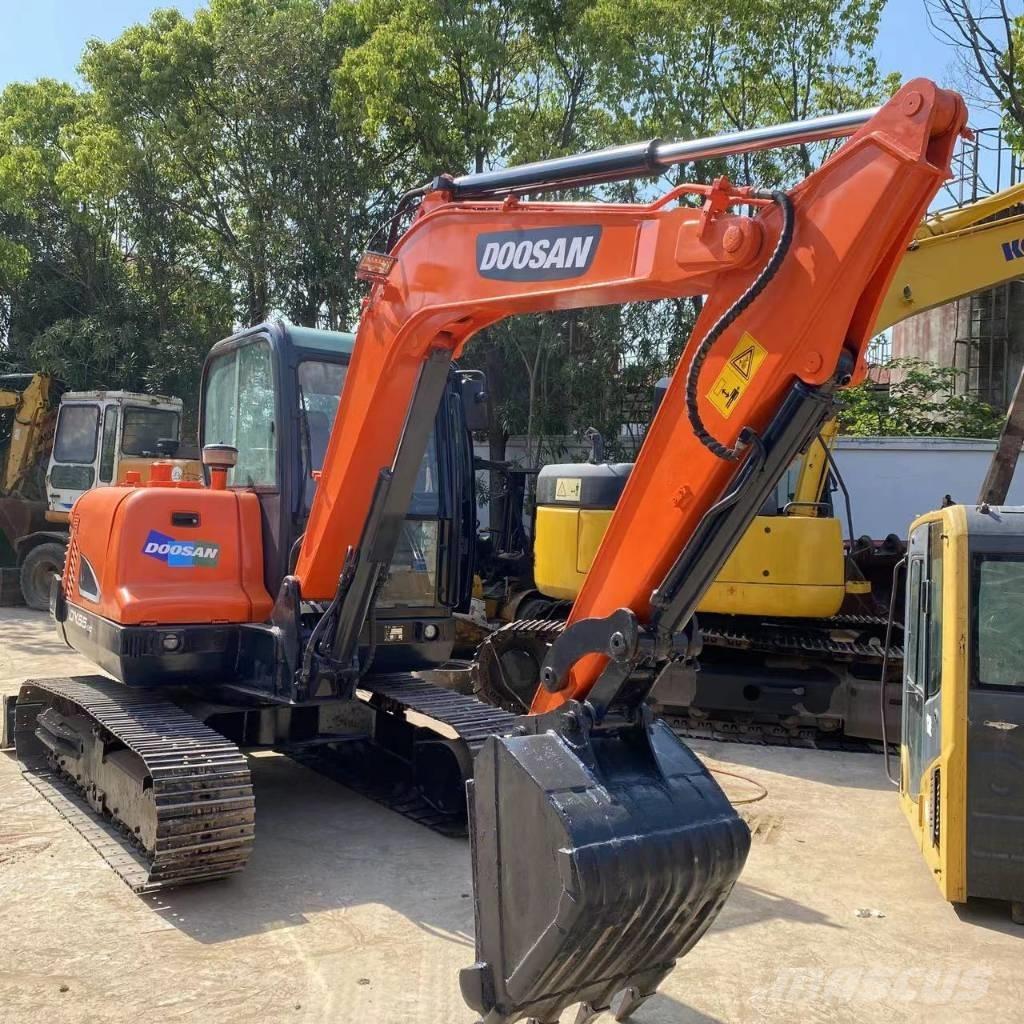 Doosan DX 55 Mini pelle < 7t