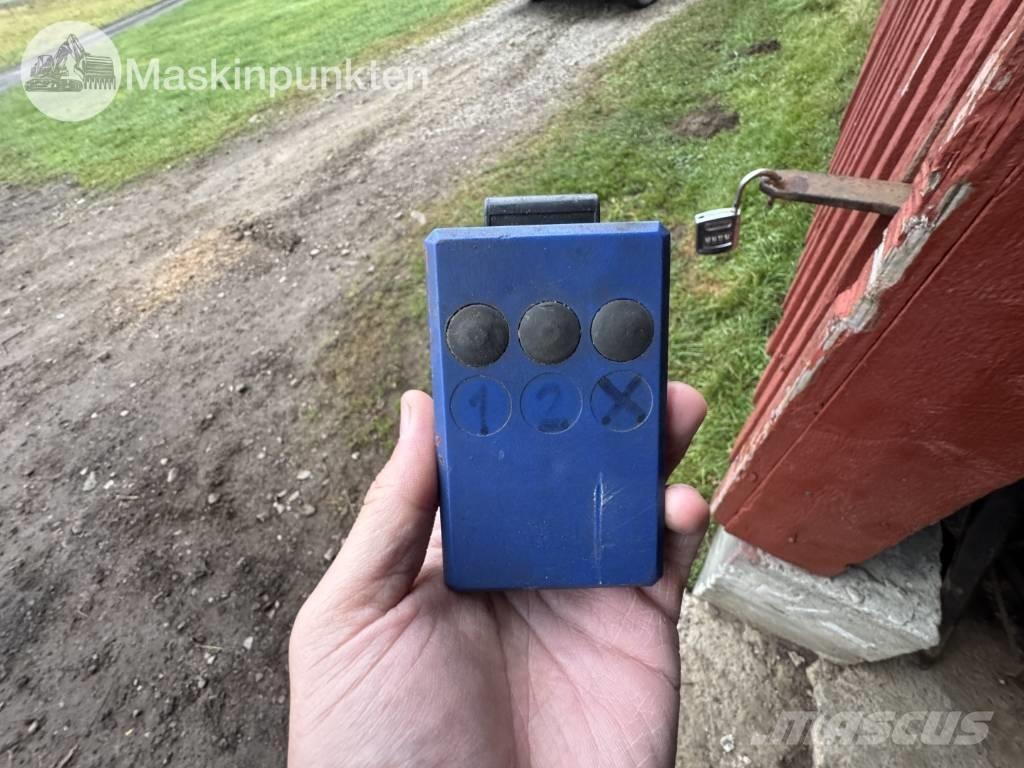 Vreten SVR 10 Remorque forestière avec grue