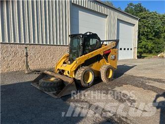 CAT 272 D3 Chargeuse compacte