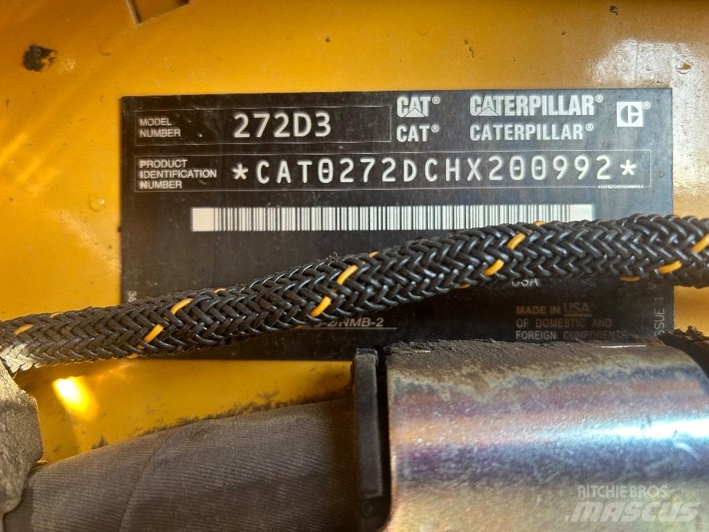 CAT 272 D3 Chargeuse compacte