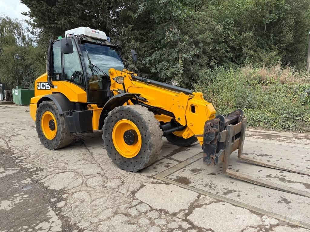 JCB TM 320 S Chargeuse sur pneus