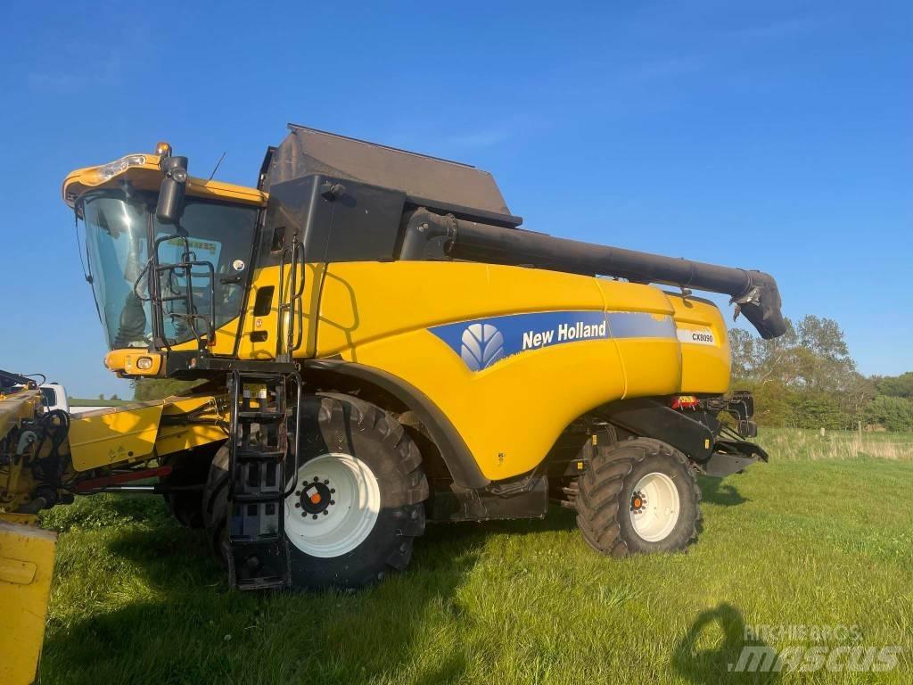New Holland CX 8090 Moissonneuse batteuse