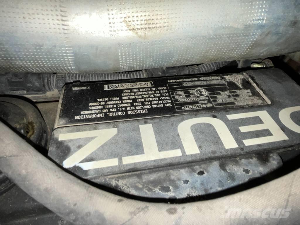 Mecalac 10 MCR Pelle sur chenilles