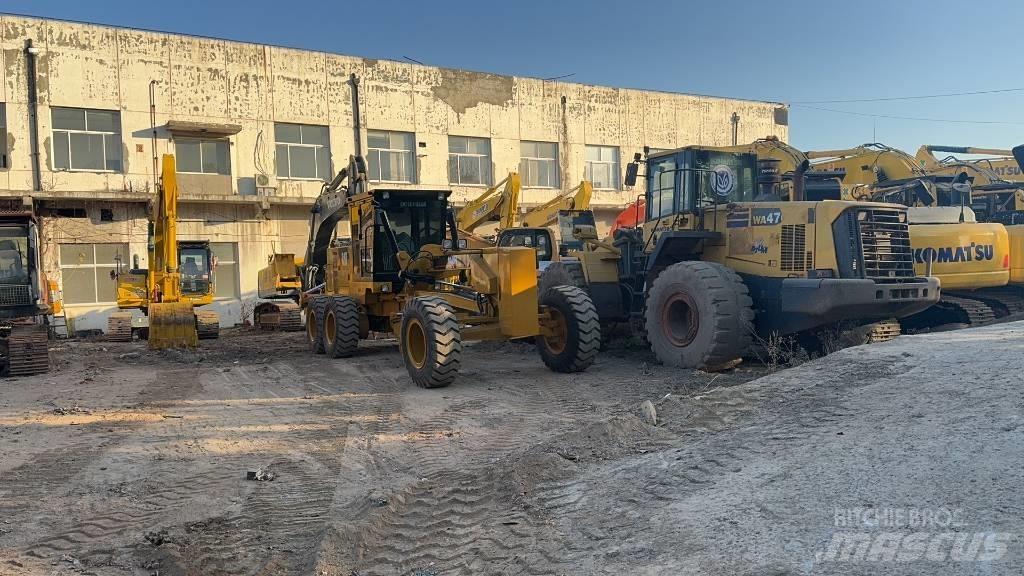 CAT 140 H Niveleuse