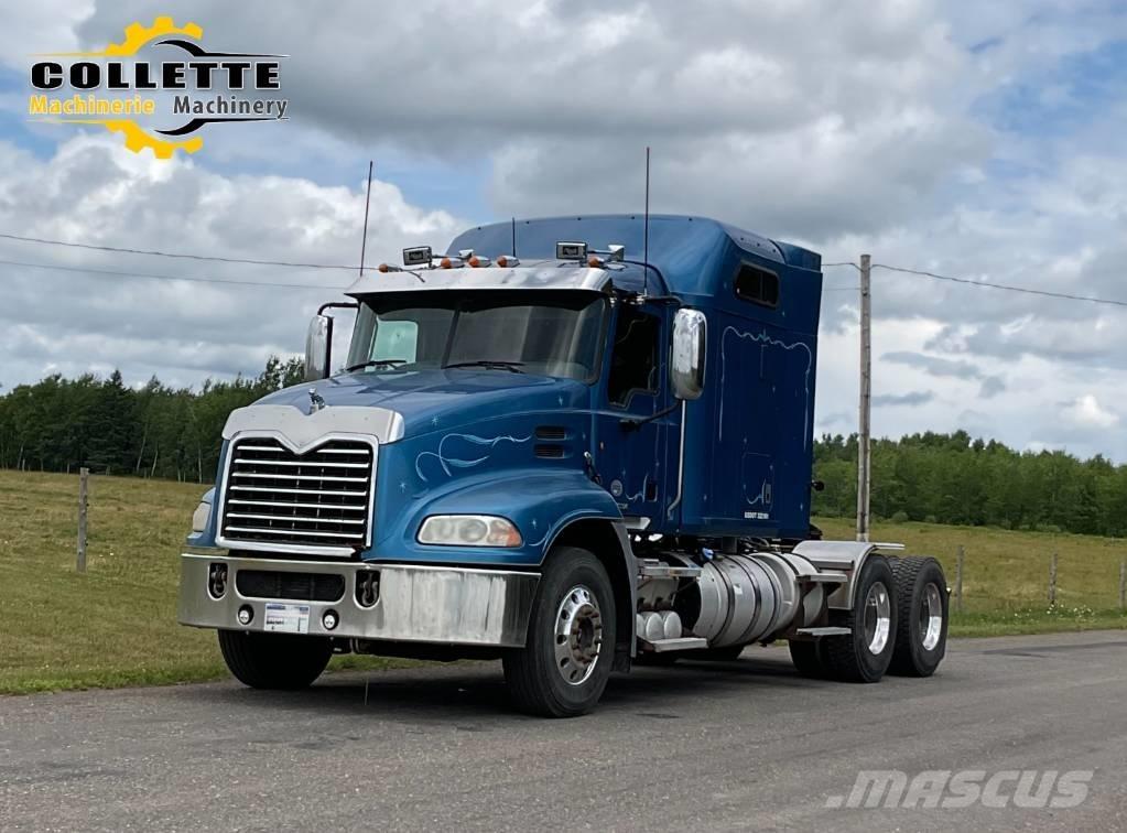 Mack CXU 613 Tracteur routier