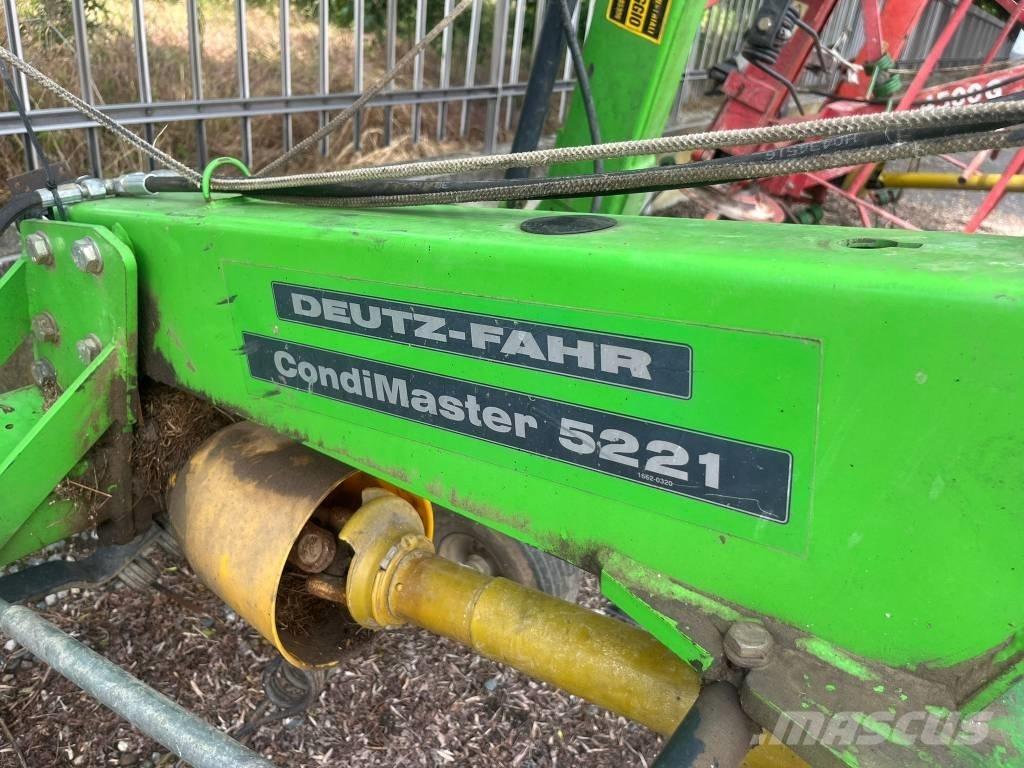 Deutz-Fahr 5221 Rateau faneur