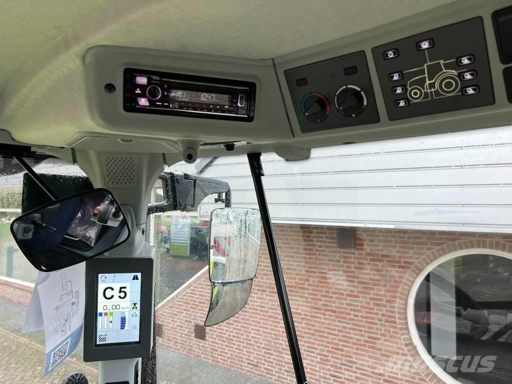 CLAAS Arion 530 CIS+ Tracteur