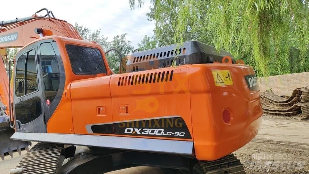 Doosan DX300LC-9C Pelle sur chenilles