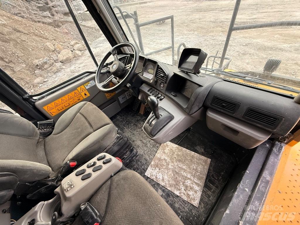 Komatsu HD 405 - 8E0 Tombereau rigide