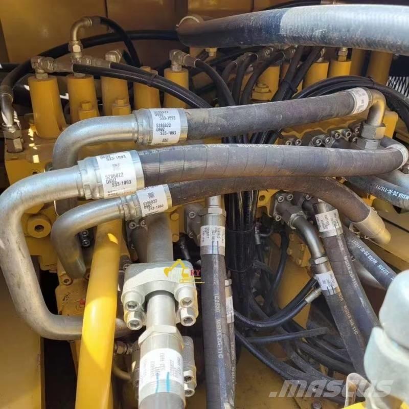 CAT 336 D Pelle sur chenilles