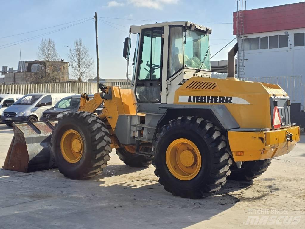 Liebherr L522 Chargeuse sur pneus