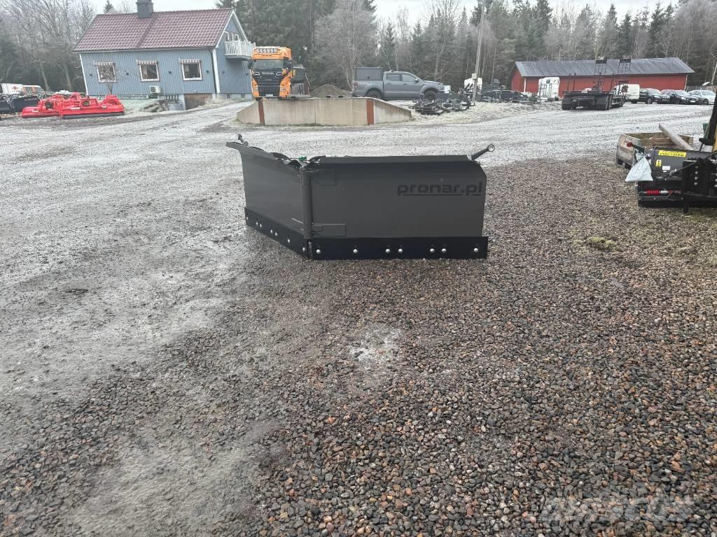 Pronar PUV 3300 Chasse neige
