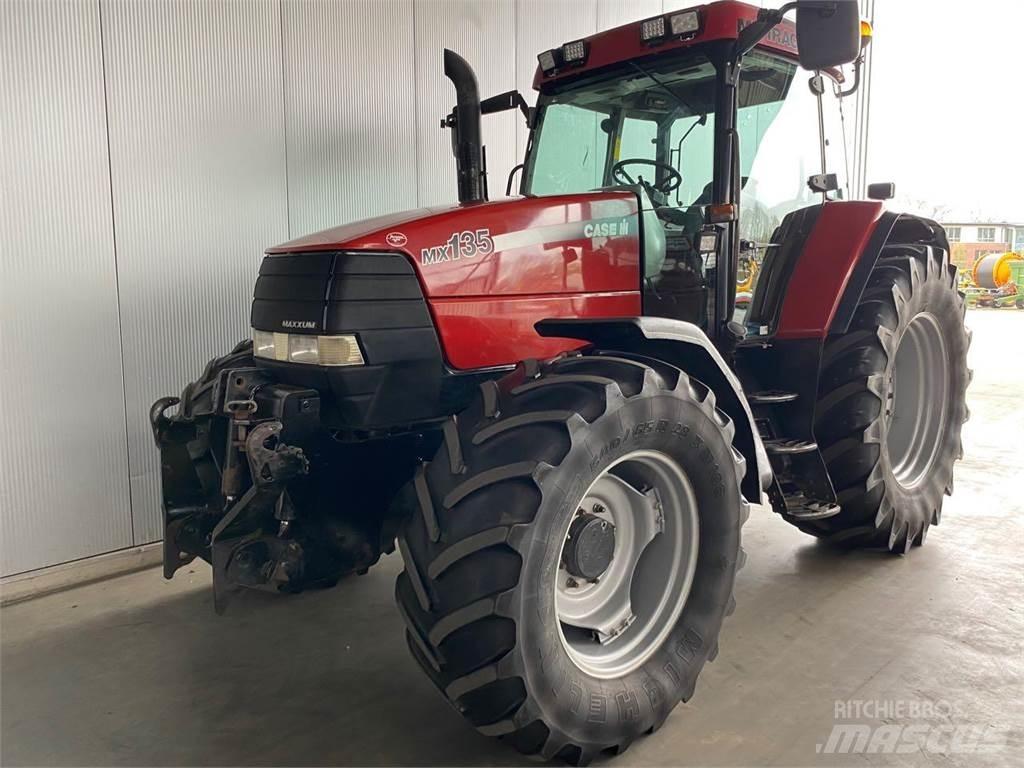 Case IH MX 135 Tracteur