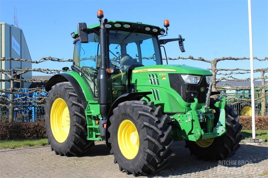 John Deere 6130R Tracteur