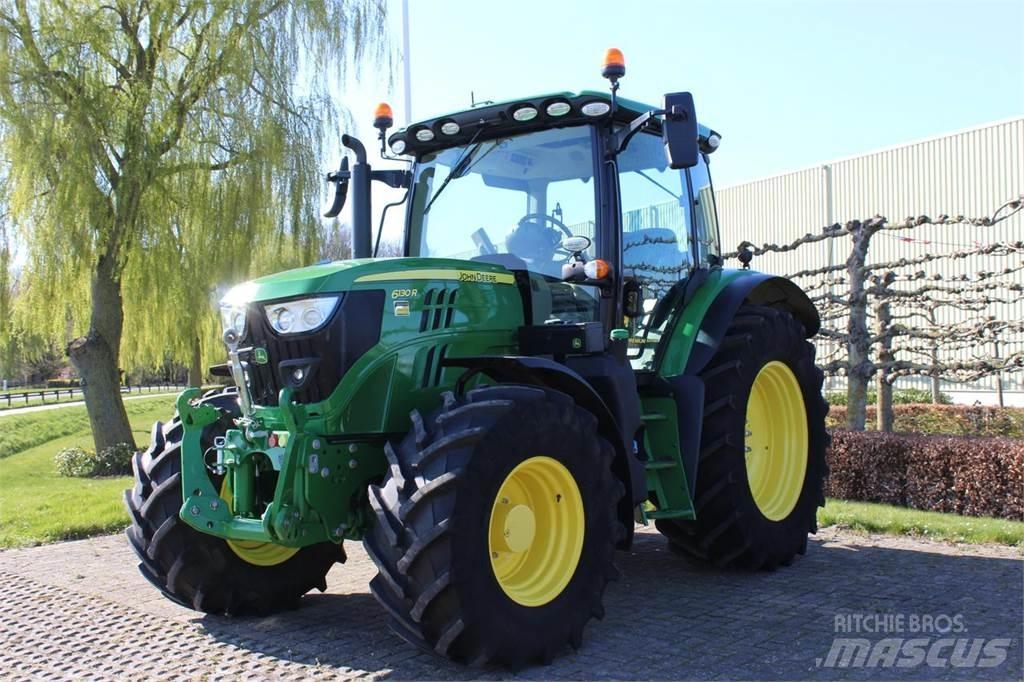 John Deere 6130R Tracteur