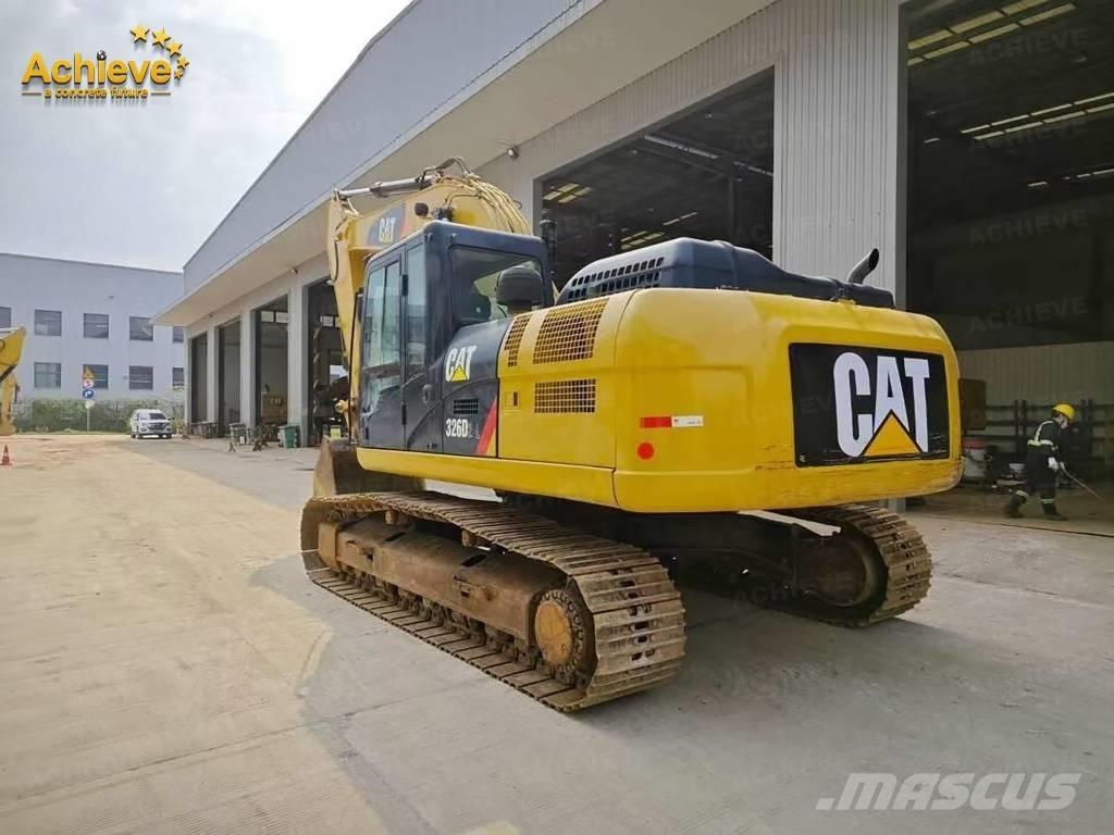 CAT 326D2L Pelle sur chenilles