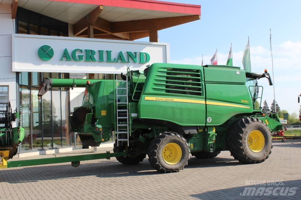 John Deere T 670 i Moissonneuse batteuse