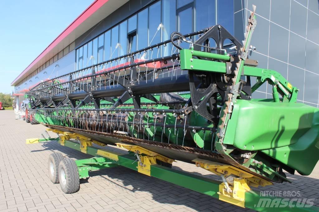 John Deere T 670 i Moissonneuse batteuse