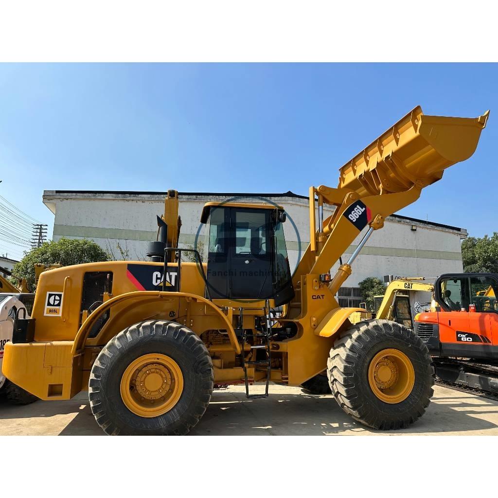 CAT 966 Chargeuse sur pneus
