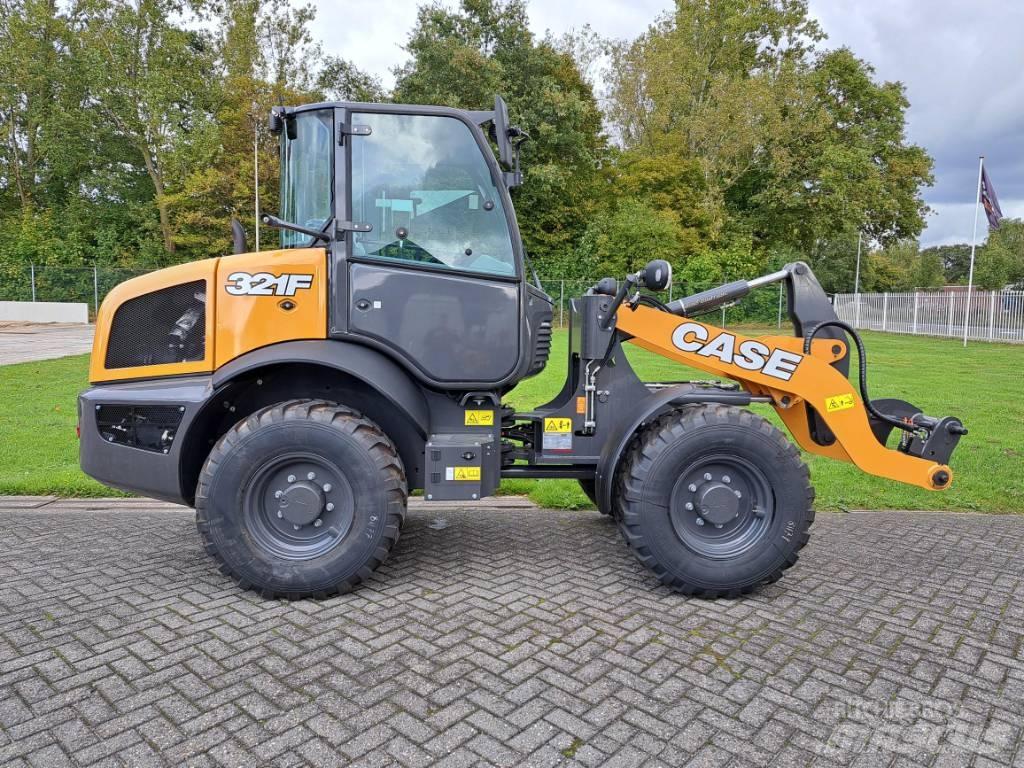 CASE 321F-HS Chargeuse sur pneus