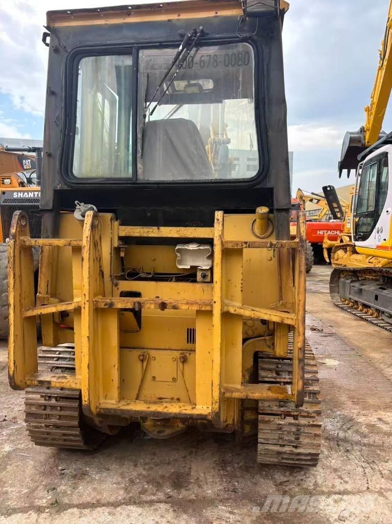 CAT D3C Bouteurs sur chenilles