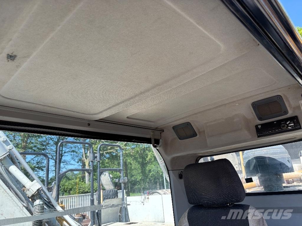 CAT 320E Pelle sur chenilles