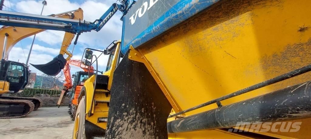 Volvo A 25 F Tombereau articulé