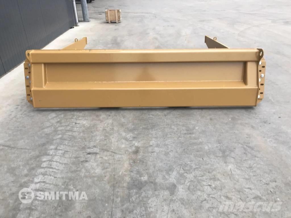 CAT 725C Hayons
