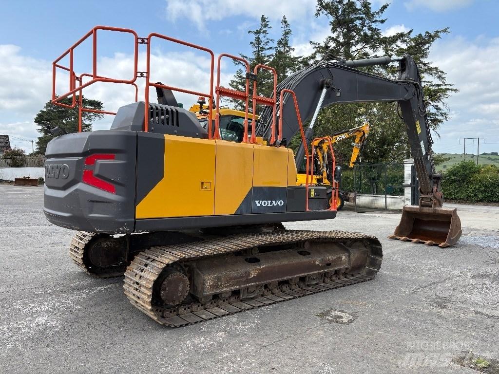 Volvo EC 200 Pelle sur chenilles