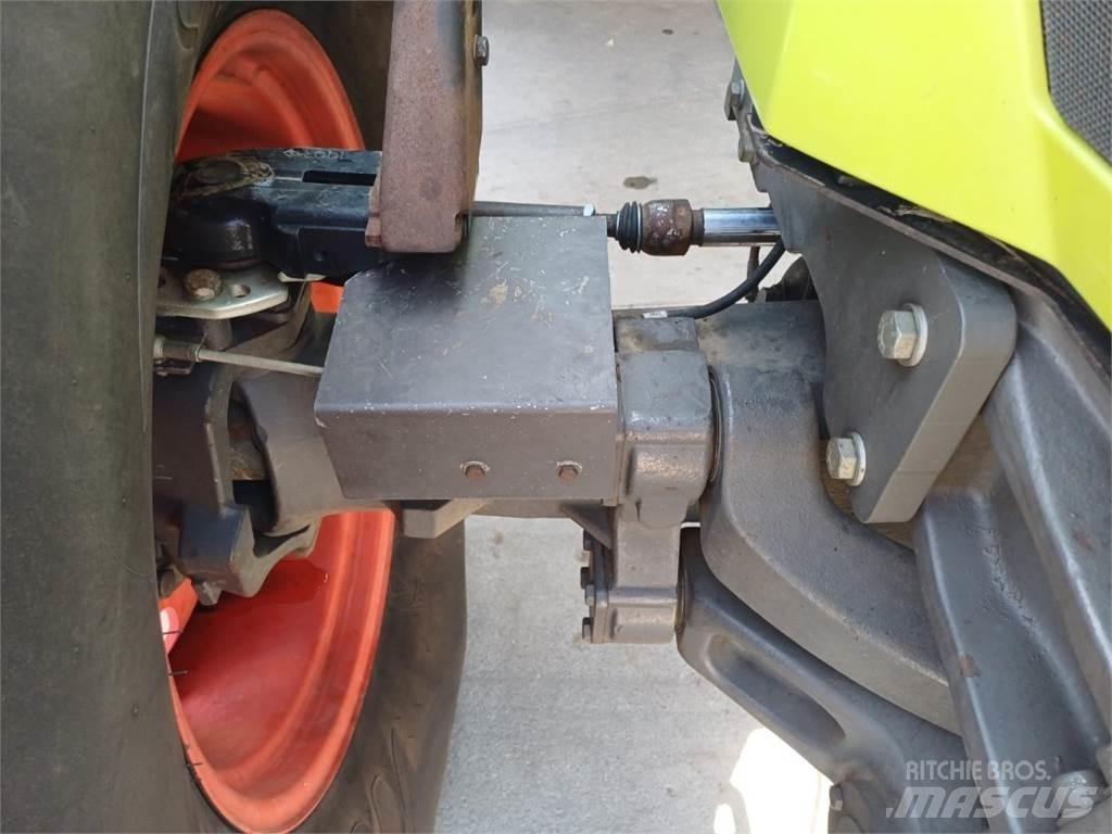 CLAAS Axion 850 Tracteur
