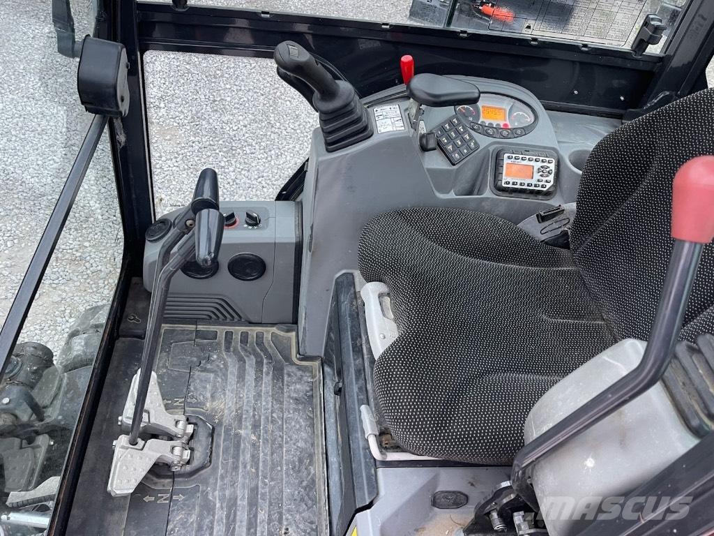 Bobcat E 19 Mini pelle < 7t