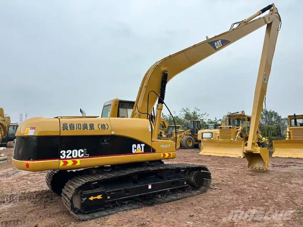 CAT 320 C L Pelle longue portée